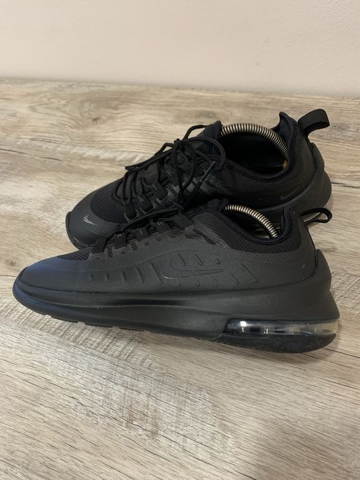 Кросівки Nike air max axis