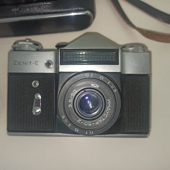 Продам фотоапарат Зенит-Е