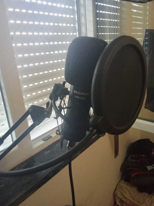 Microfone Neewer com tripé64584700655235121