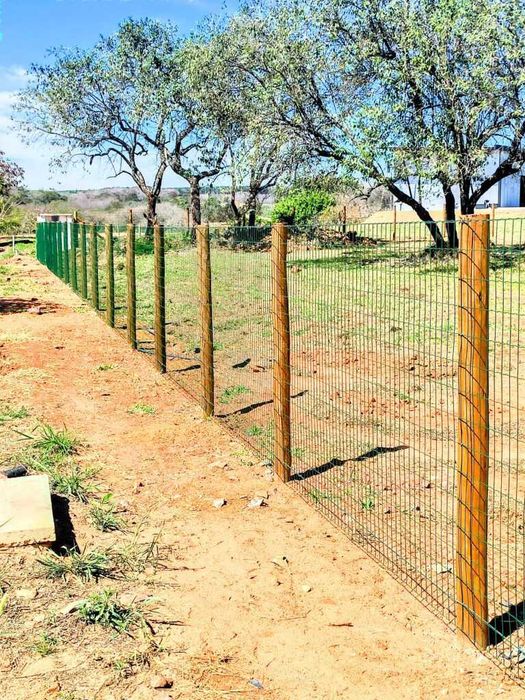 Montagem painéis sanduíche imitar telha, entre outras estruturas