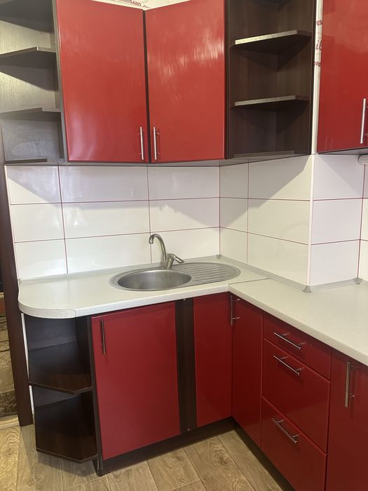 Продаж 1-оі квартири на Критому ринку