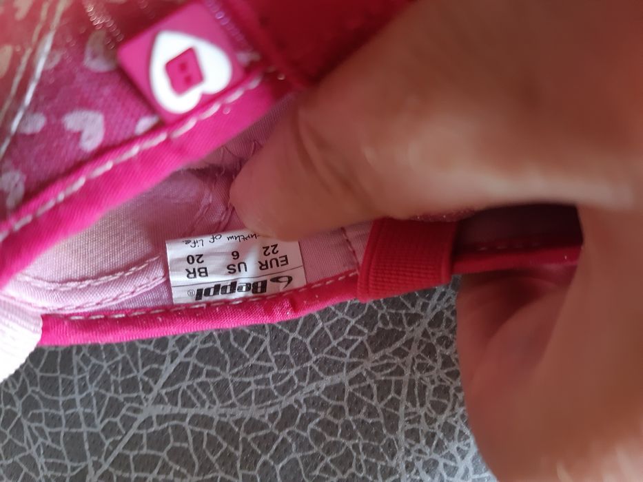 Vendo Sapatos Criança menina
