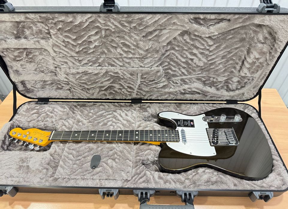 Fender American Ultra II Telecaster Texas Tea Nova