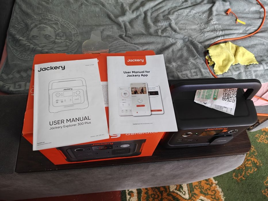 Продам зарядну станцію,Jackery Explorer  300 plus