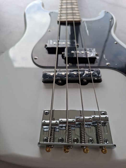 Gitara basowa V-TONE PJB46 WH-wysyłka