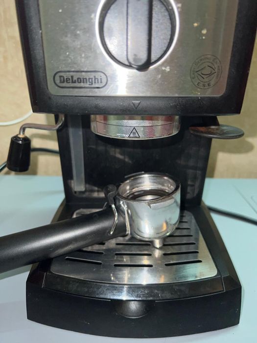 Кавомашина Delonghi EC 157