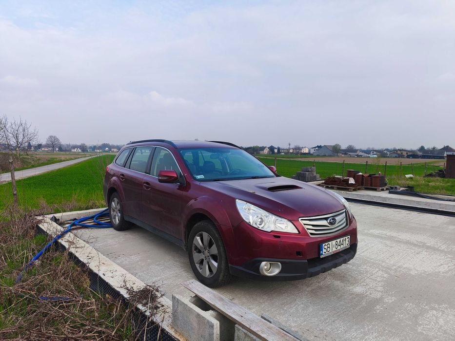 Subaru outback uszkodzone