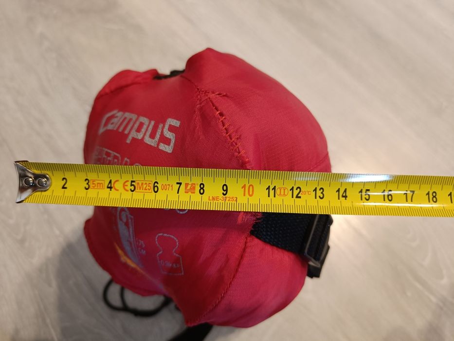Śpiwór turystyczny Campus Lightbag 100 lekki mumia 0,9 kg