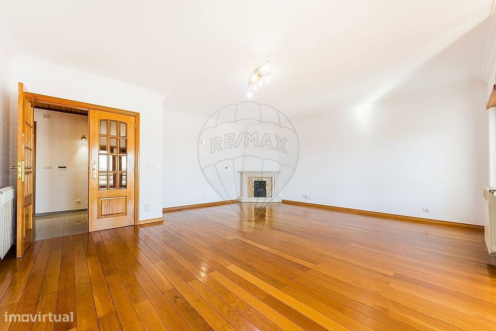 Apartamento T2 para arrendamento