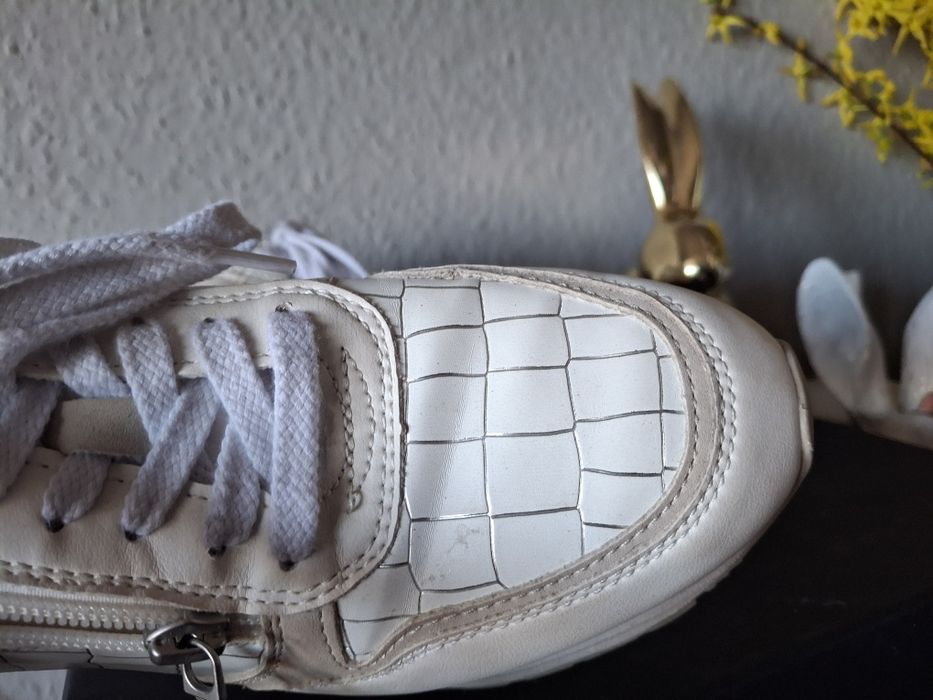 Tamaris lekkie sneakersy damskie 37