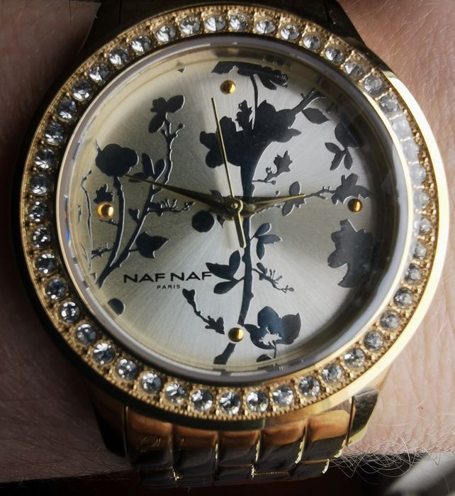 Relógio de senhora de quartzo em aço dourado - NAF NAF