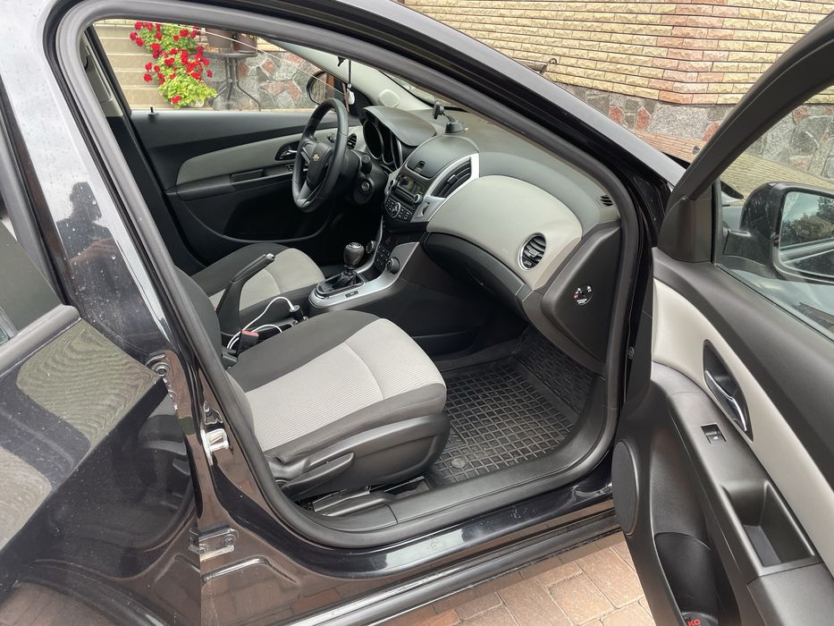 Продам Chevrolet cruze