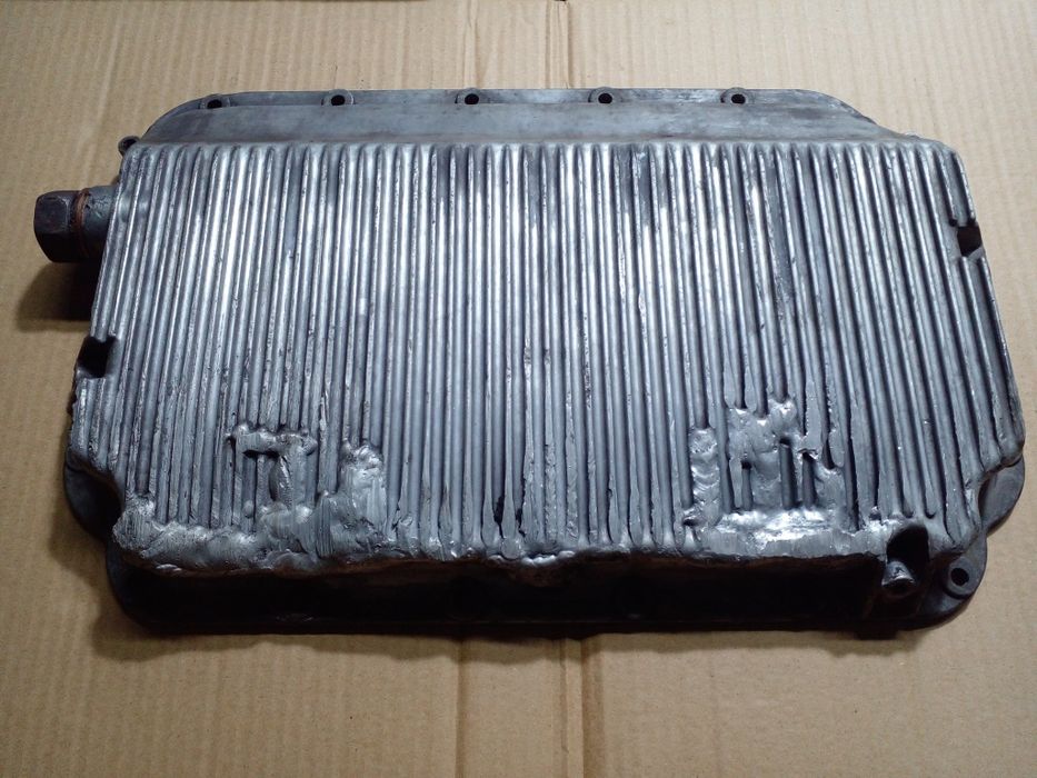 Піддон двигуна AUDI