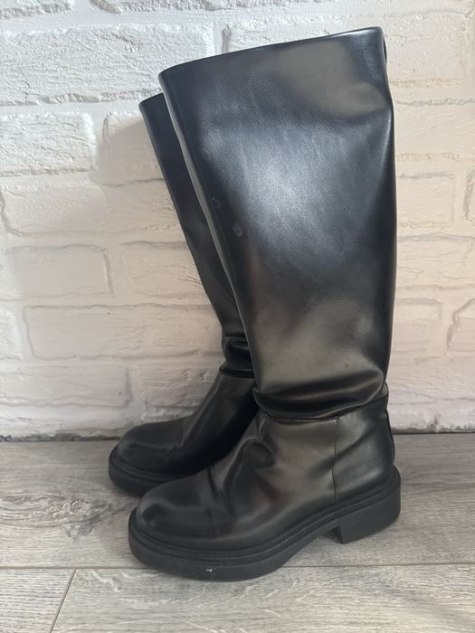 Продам чоботи Zara