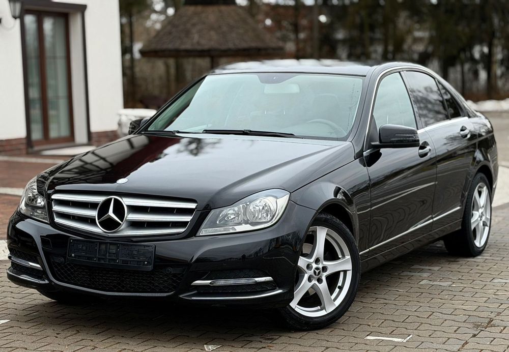 Mercedes-Benz Klasa C Sedan * Niemcy * c180 Lifting * Avantgarde *Pół Skóry*