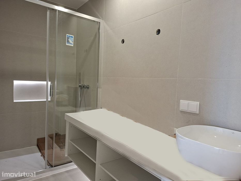 Moradia T3 nova com jardim em São Domingos de Rana