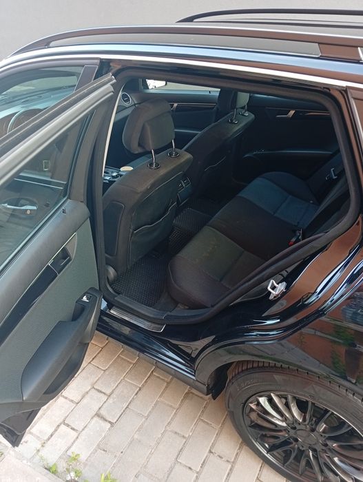 Mercedes c250/4*4.2.2д.