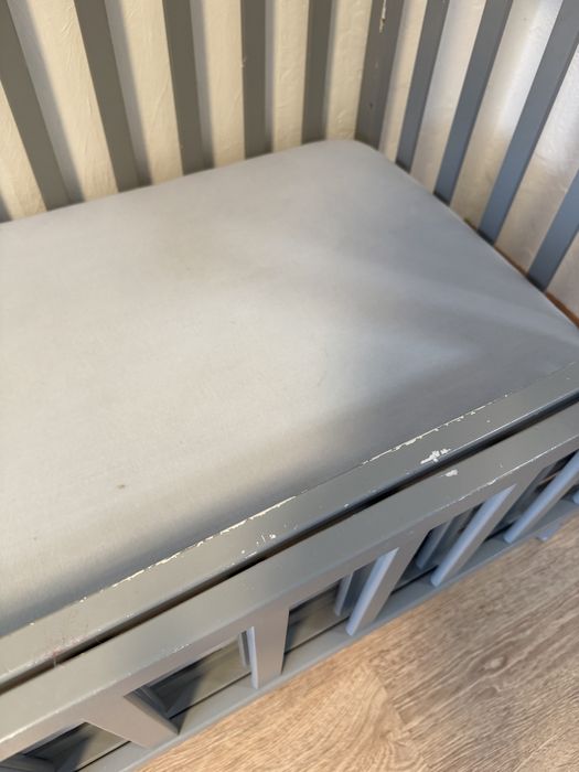 Дитяче ліжко з  буку  сіре