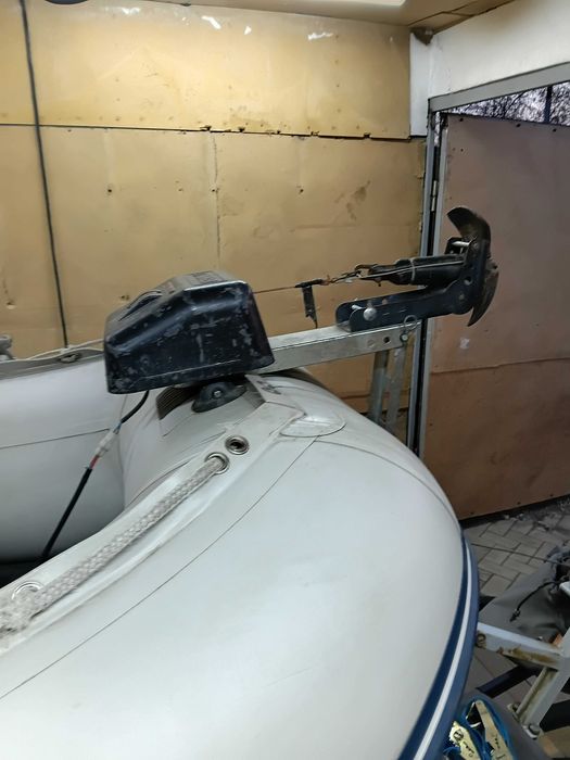 Продам моторную лодку HONDA с лафетом