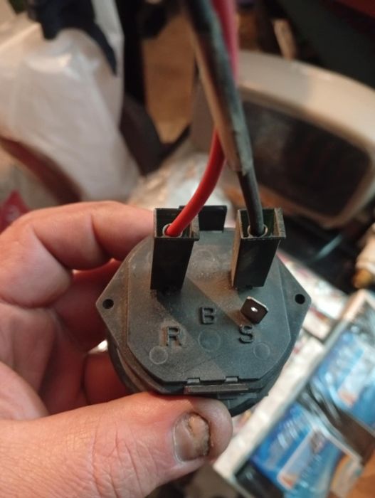 Controlador solar para máquinas Caterpillar