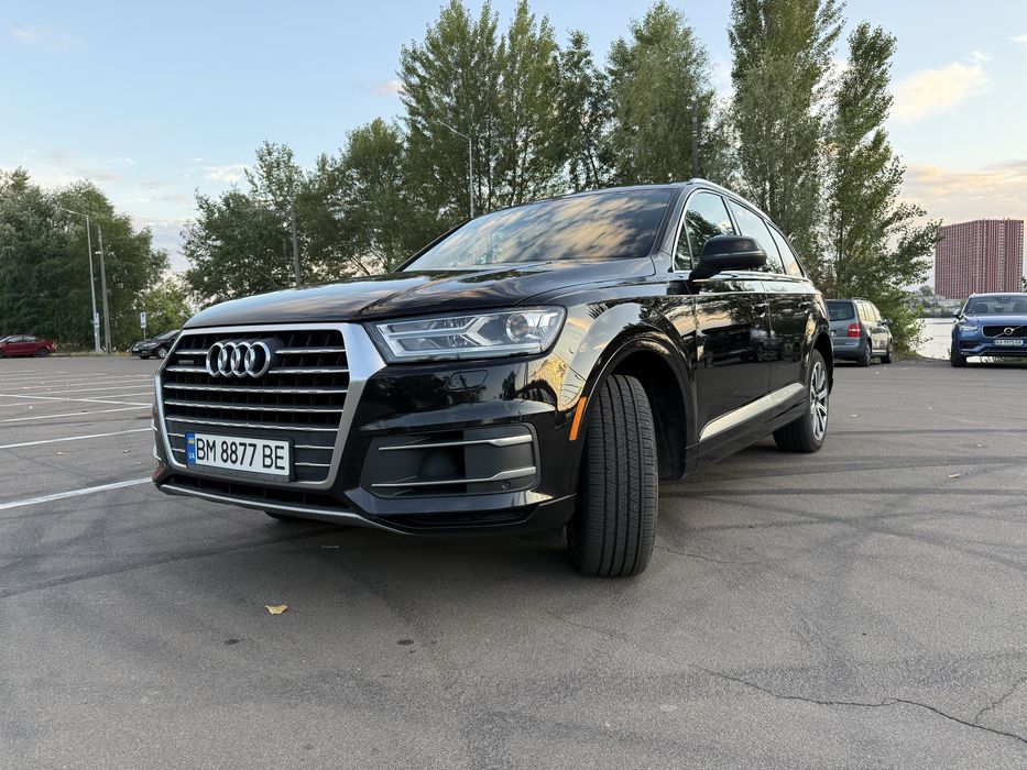 Ауді Q7 premium+, 2018 року