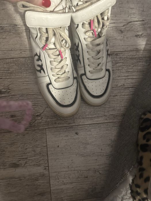 Buty firmy Pinko