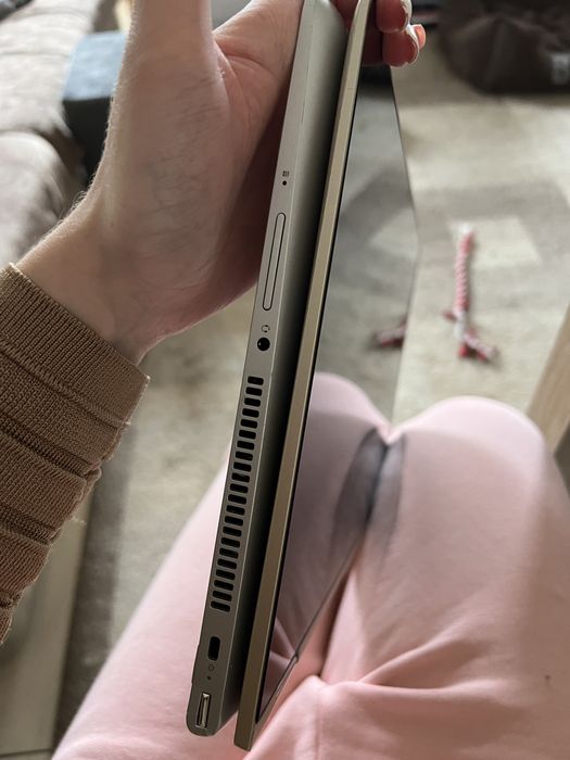 Laptop HP Pavilion x360 Convertible 14-ba022nw ekran tablet