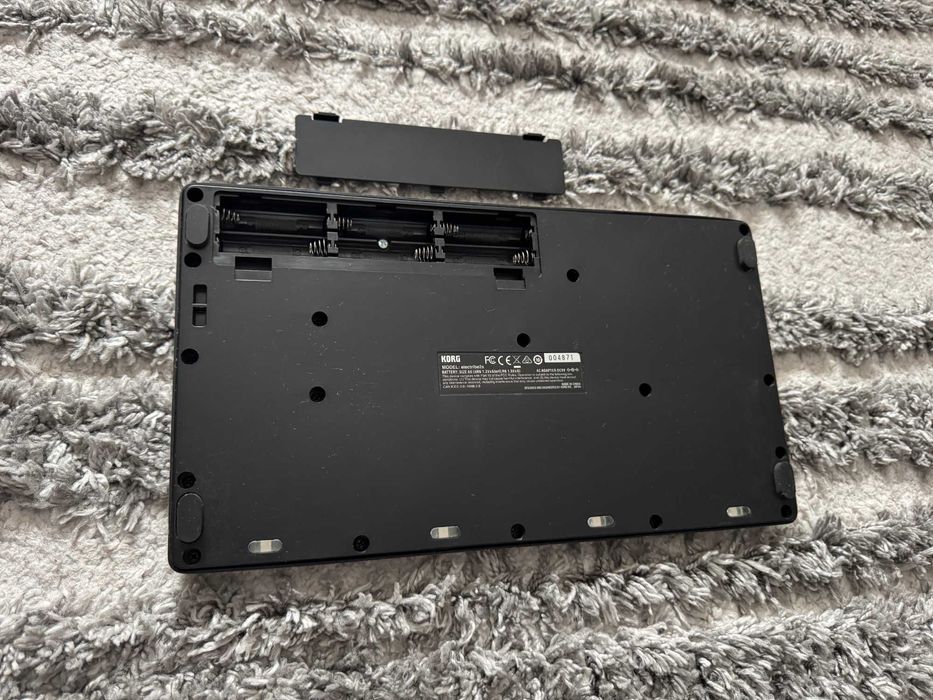 KORG Sampler Electribe 2s czarny pudełko