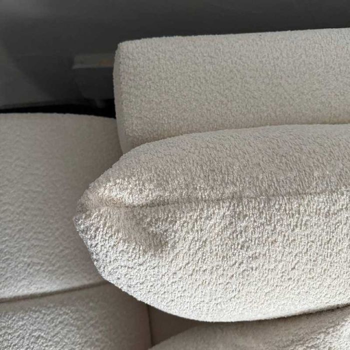 Прямий розкладний диван в тканині