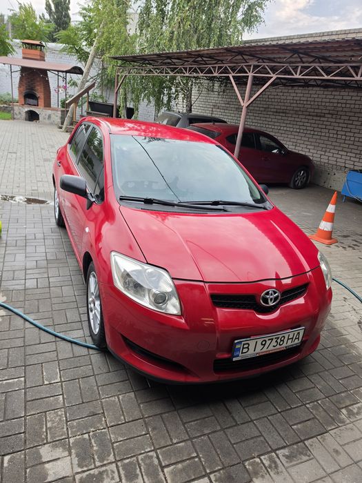 Toyota Auris 2007 года. Двигатель 1.4, газ/бензин.
Двигатель 1.4, газ/бензин.