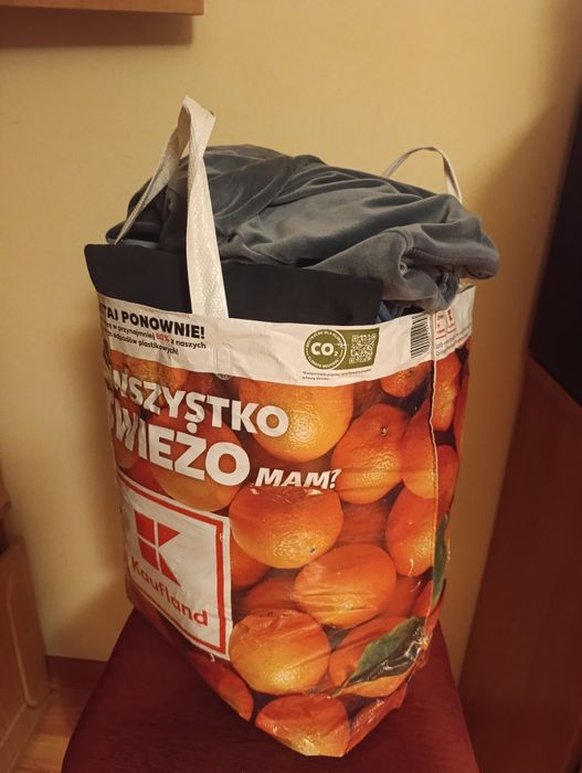 Oddam pakę ubrań