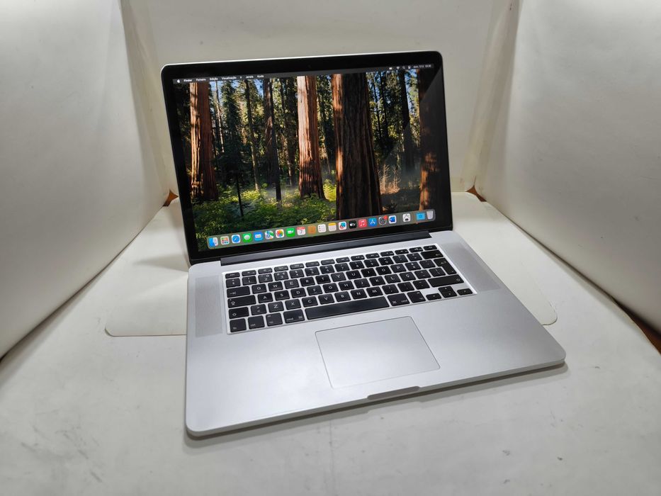 Apple Macbook Pro 15” i7 ssd 256GB 16GB ram Retina Intel Iris nVidia