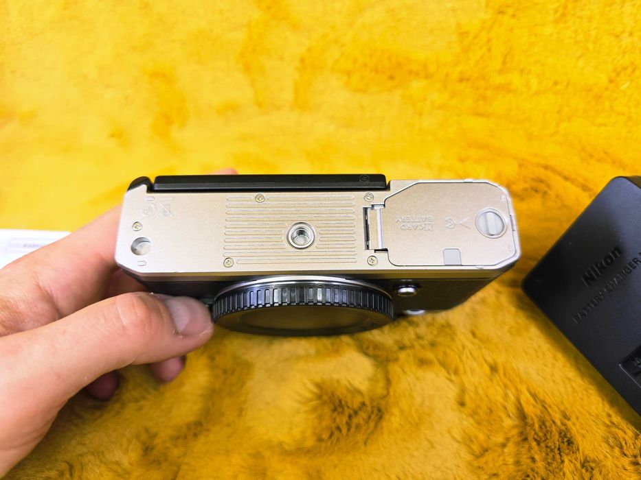 !РЕТРО-ДИЗАЙН! Nikon Z fc боді -- 8842 кадри --