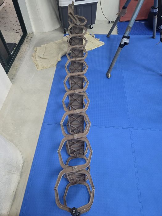 Escada de sótão pantógrafo