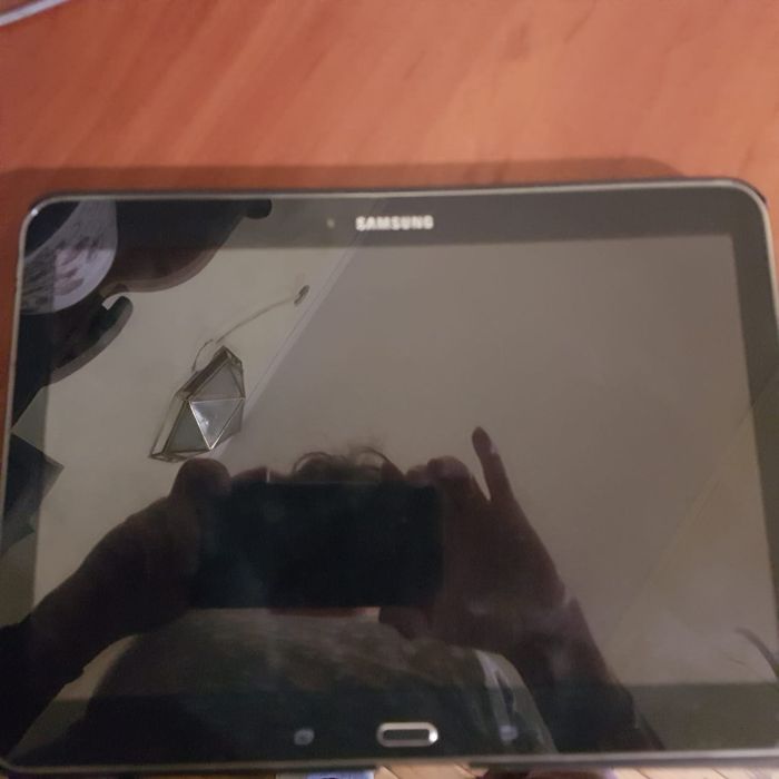 Планшет SAMSUNG.