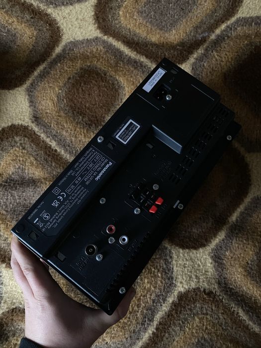 Продам новий музыкальный центр!