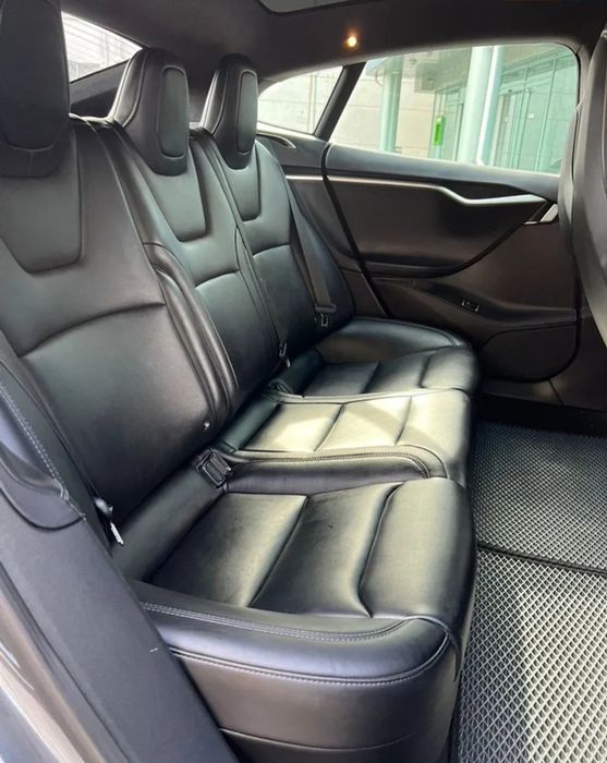 Tesla Model S 2018 VIN 5YJSA1E24JF249605 фото оголошення 15 з 22