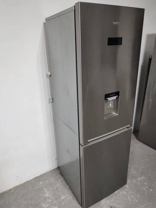 Холодильник Beko з Європи. 185cm..Nofrost. всередині як новий