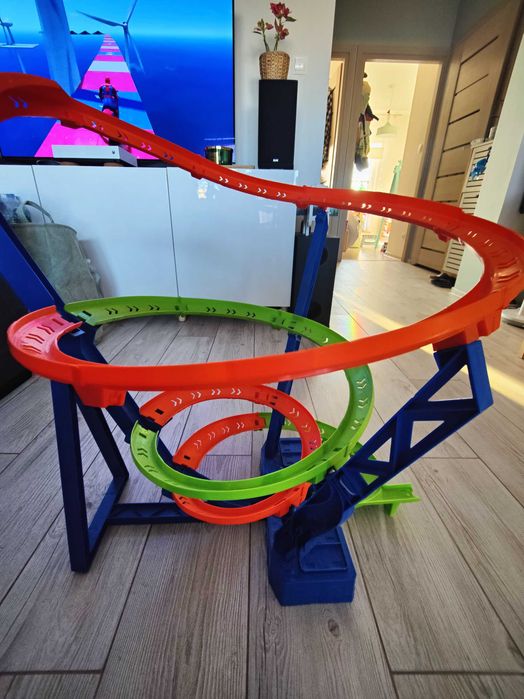 Tornado hot wheels