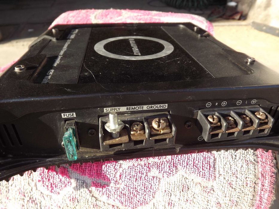 Усилитель Blaupunkt GTA 280