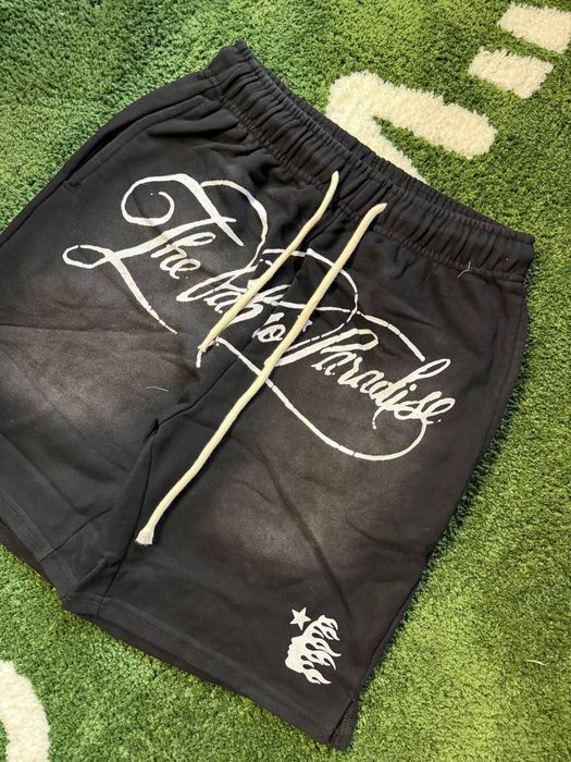 new hellstar short