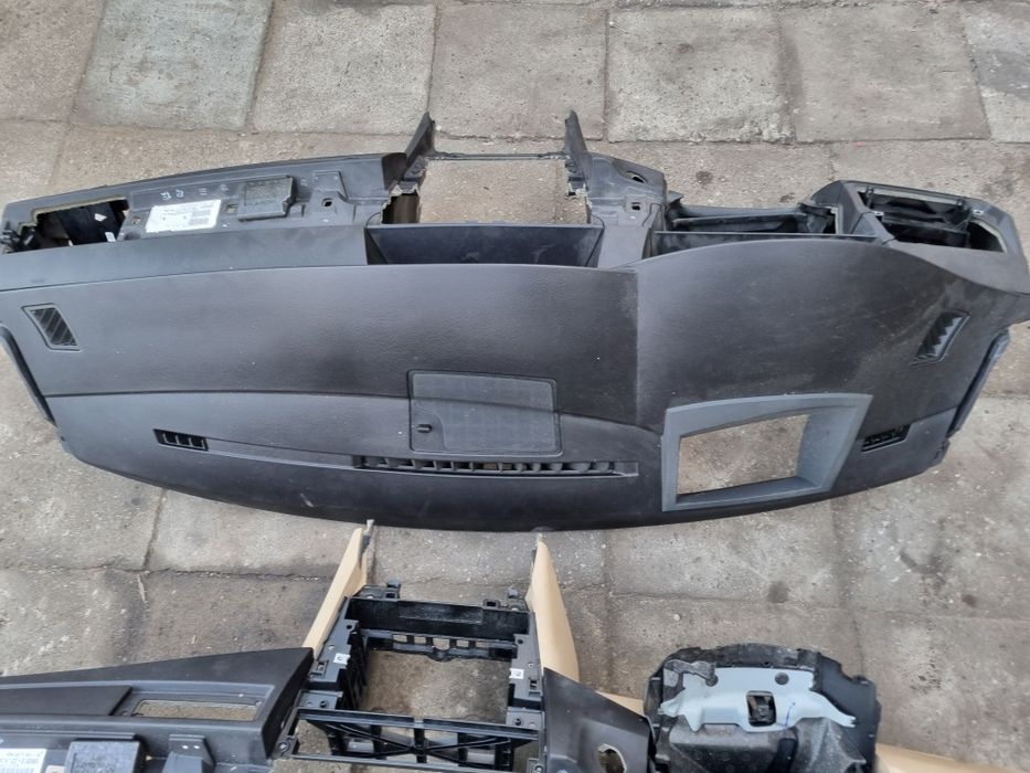 BMW e60 e61 deska rozdzielcza kokpit cupholder head up HUD przycisk