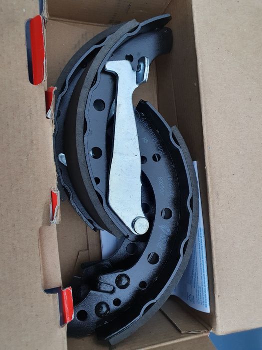 Продам колодки тормозные.