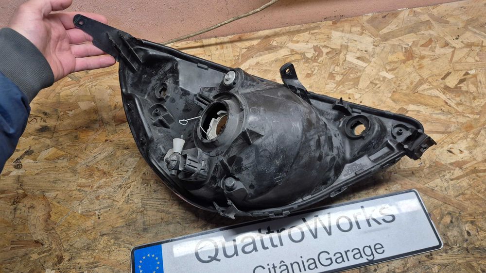 Ótica/Farol Esquerdo ORIGINAL Honda JAZZ GD 2002 até 2009