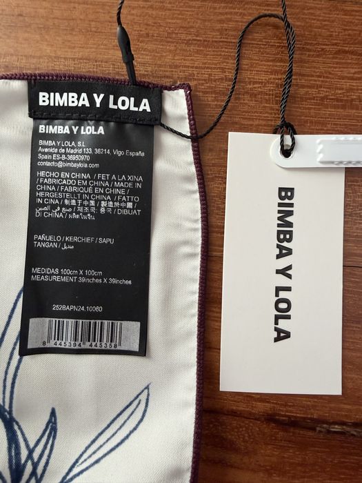 Lenço cru com estampado floral Bimba y Lola