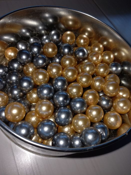 бусы серебристые и золотистые для pop it