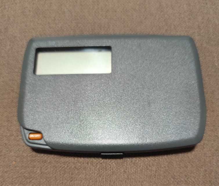 Tradutora eletrónica de bolso - Tecnologia Vintage