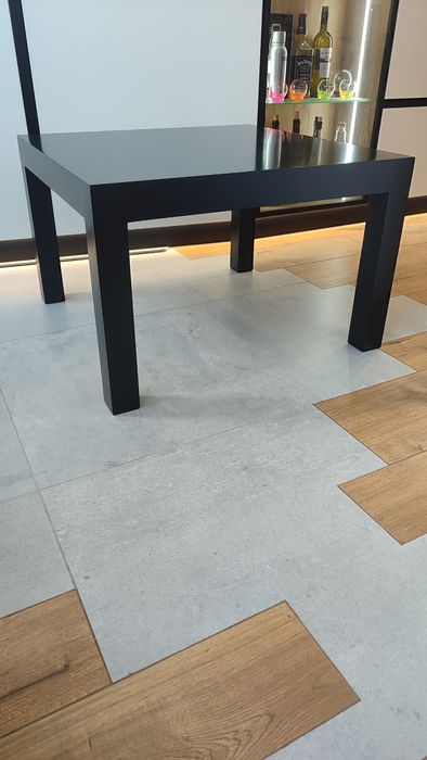 Стіл, фарбований МДФ