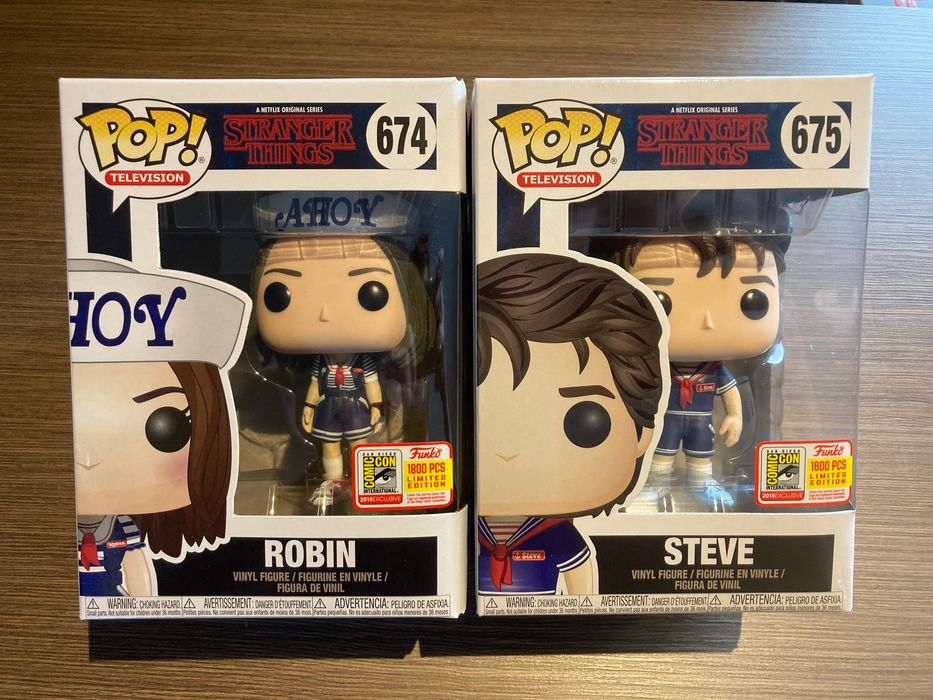 Stranger Things Robin Steve SDCC Funko POP