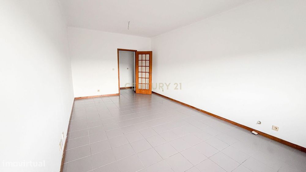 Apartamento T2 com Vista Panorâmica em Braga (São Vítor)